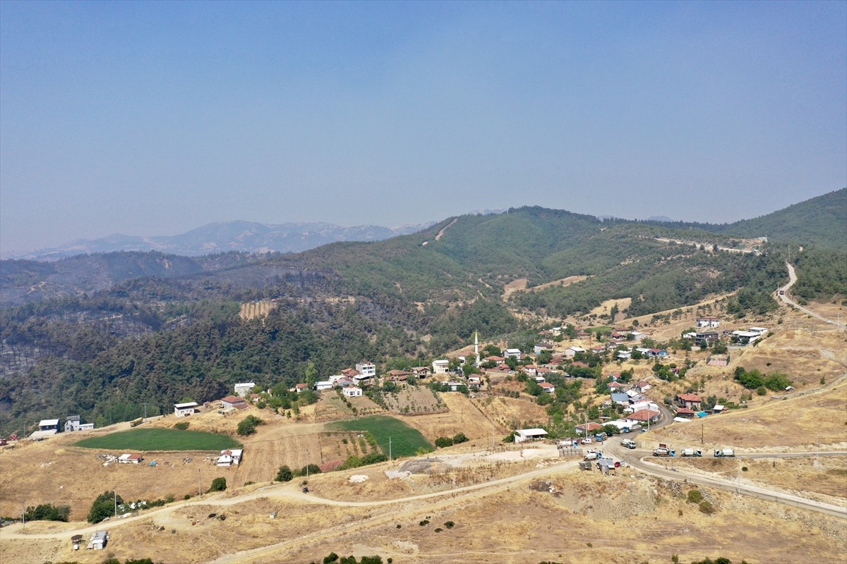 Bursa'nın Gürsu ve Kestel ilçeleri arasındaki orman yangını 3. gününde kontrol altına alınmaya...