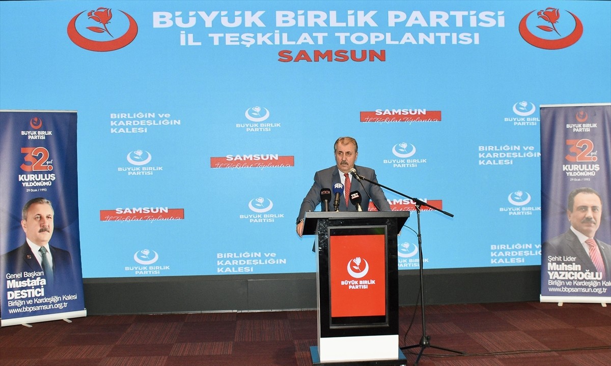 Büyük Birlik Partisi (BBP) Genel Başkanı Mustafa Destici, Samsun'da Şehit Ömer Halisdemir...