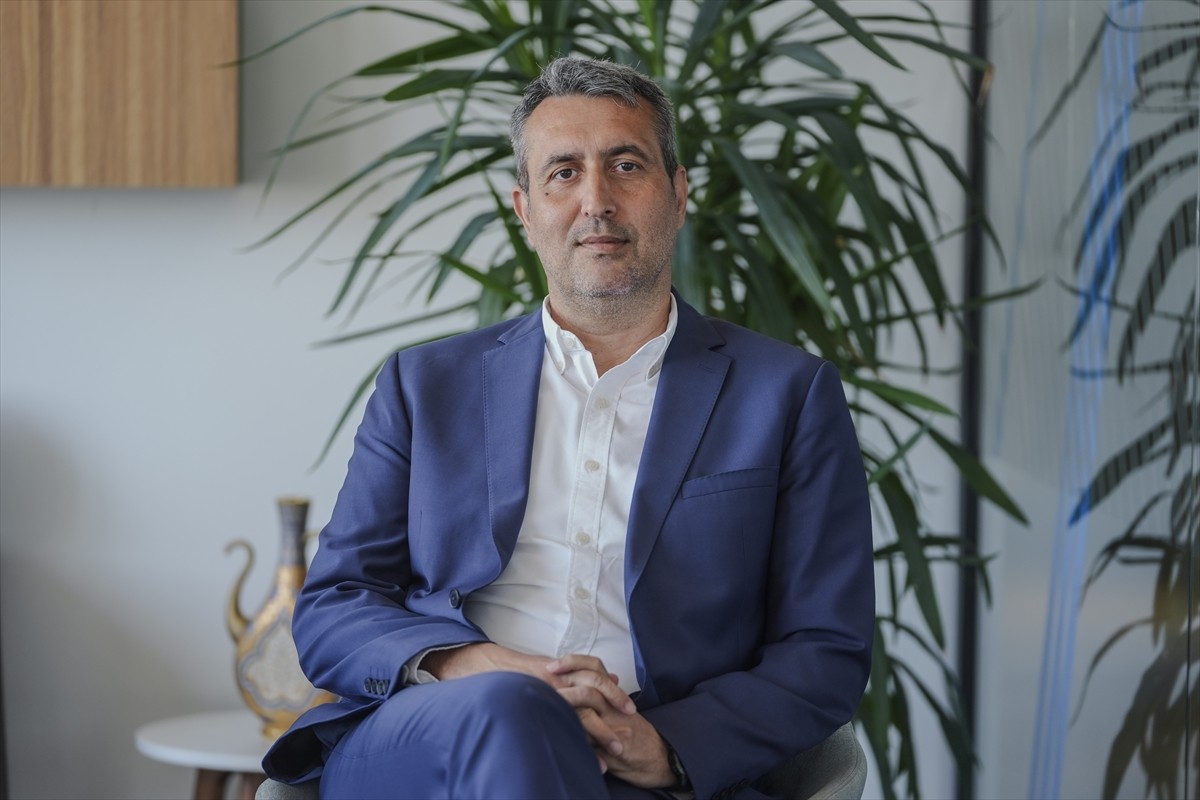 Çinli yüksek teknoloji firması Astronergy, 700 milyon dolar yatırımla Balıkesir'de 5 gigavat...