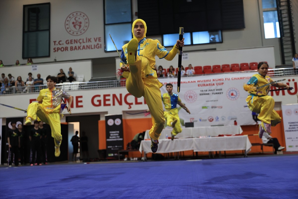 Edirne'de, 15 Temmuz şehitleri ve Filistin için düzenlenen 8. Açık Balkan Wushu Kung Fu...