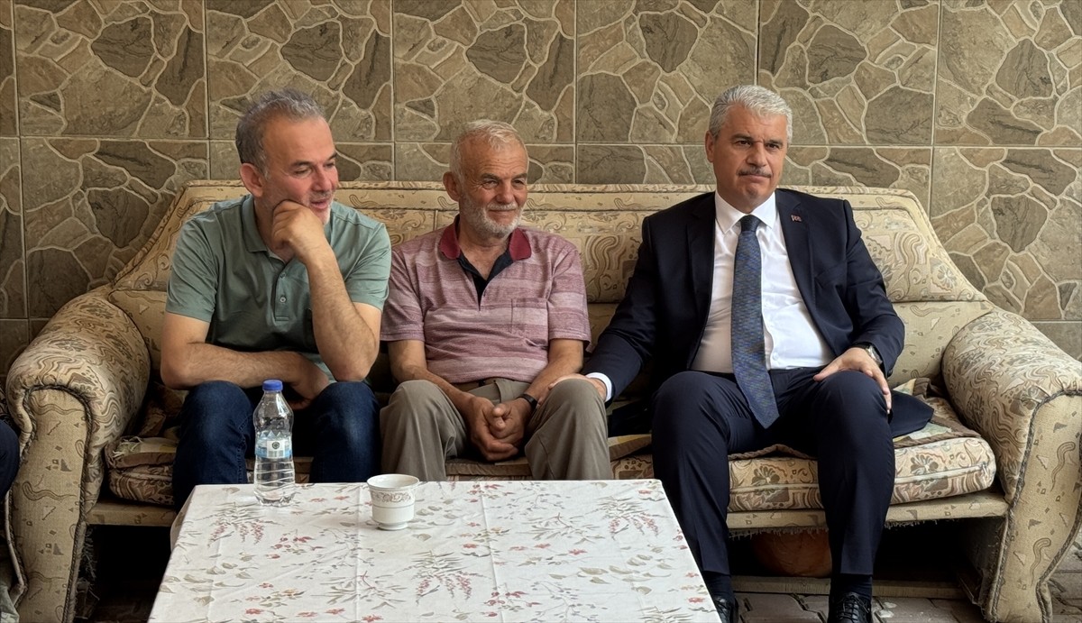 Eskişehir’in Seyitgazi ilçesinde başlayıp Afyonkarahisar’a sıçrayan orman yangınında şehit olan...