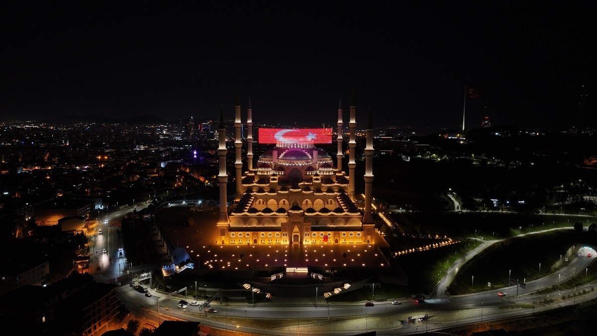 Fetullahçı Terör Örgütü'nün (FETÖ) 15 Temmuz 2016'daki darbe girişiminin 9. yılında İstanbul'daki...