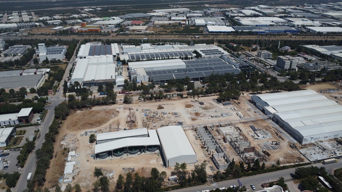 Güneş enerjisi teknoloji firması CW Enerji, Antalya Organize Sanayi Bölgesi'nde yüzde 80 üzeri...