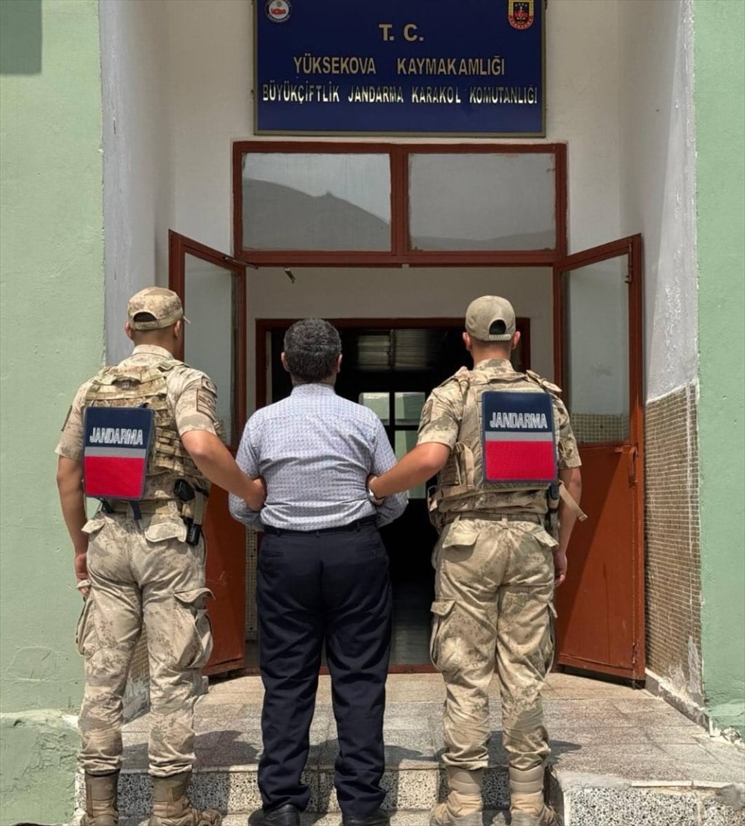 Hakkari'nin Yüksekova ilçesinde, "kasten öldürme" suçundan hakkında 8 yıl 9 ay kesinleşmiş hapis...