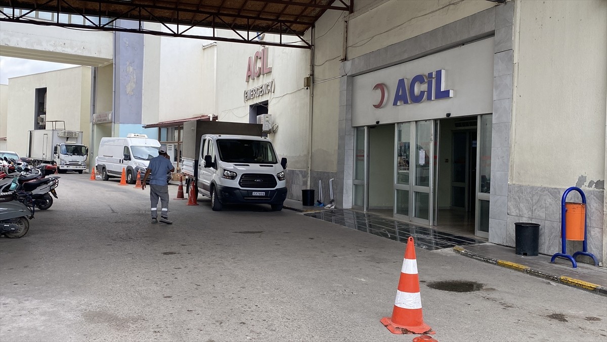 Hatay'ın İskenderun ilçesinde tartıştığı dayısını tabancayla yaralayan kişi aynı silahla intihar...