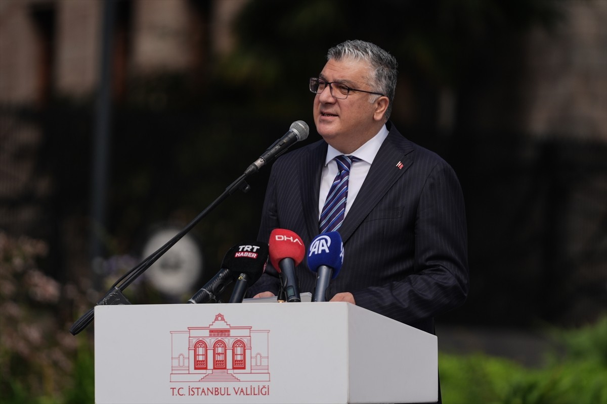 İstanbul'da, Denizcilik ve Kabotaj Bayramı'nın 99'ncu yıl dönümü çeşitli etkinliklerle kutlandı....