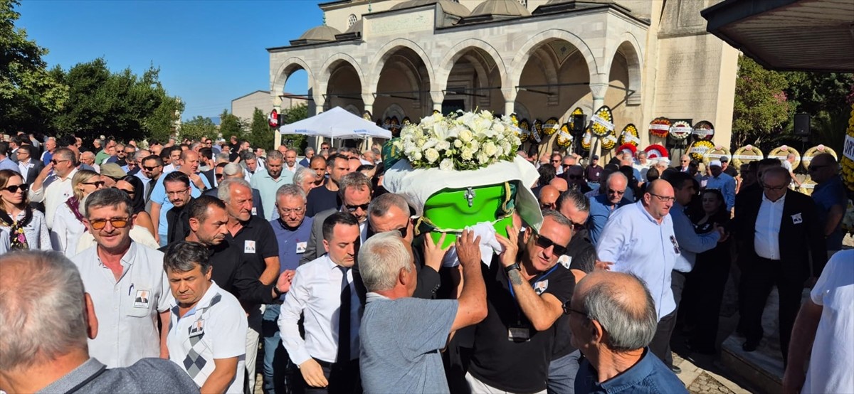 İstanbul'daki evinde vefat eden 93 yaşındaki Bandırma Gübre Fabrikaları AŞ'nin (BAGFAŞ) kurucusu...