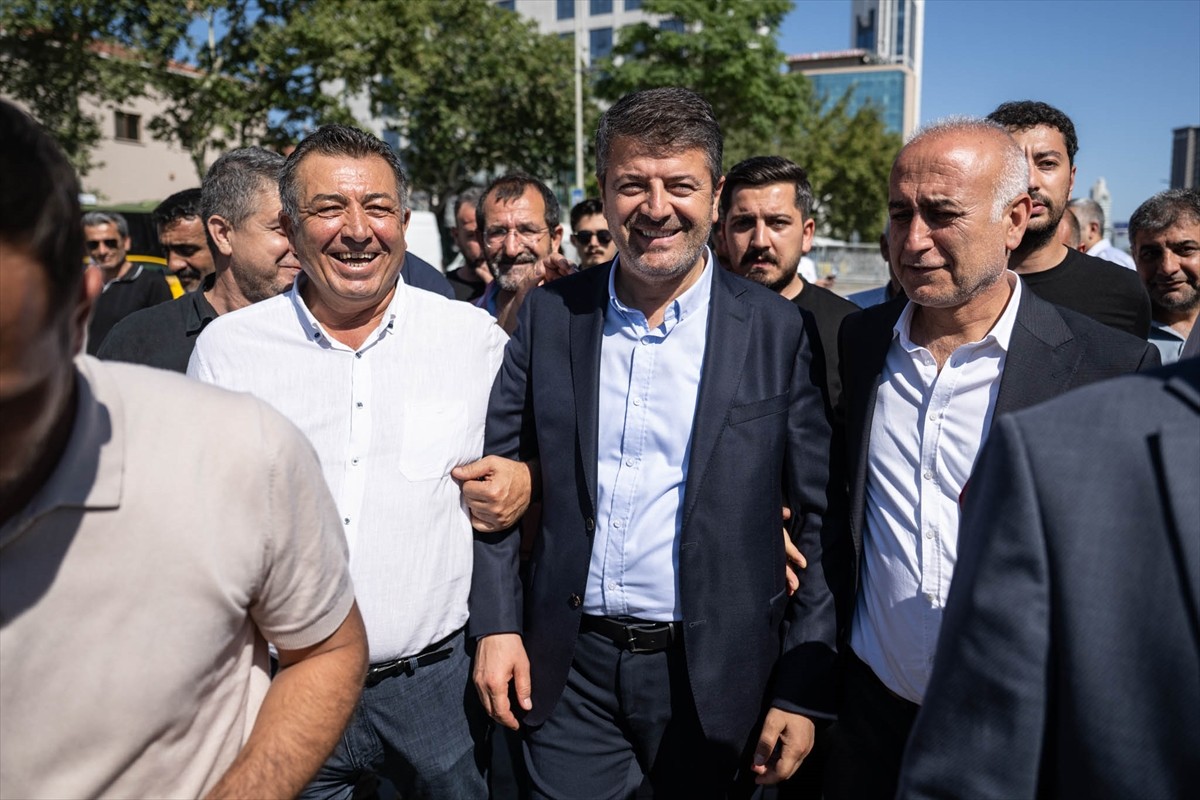 İstanbul merkezli 3 ayrı yolsuzluk soruşturmasında gözaltına alınan Adıyaman Belediye Başkanı...