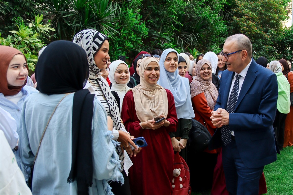 Kahire Yunus Emre Enstitüsü tarafından Aşure Günü etkinliği düzenlendi. Programa Türkiye'nin...