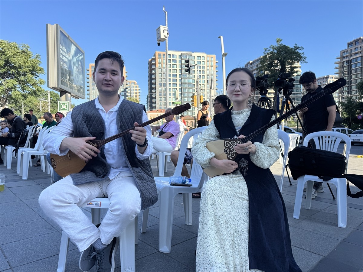 Kazakistan'ın İstanbul Başkonsolosluğunun "Ulusal Dombra Günü" kapsamında düzenlediği etkinlik...