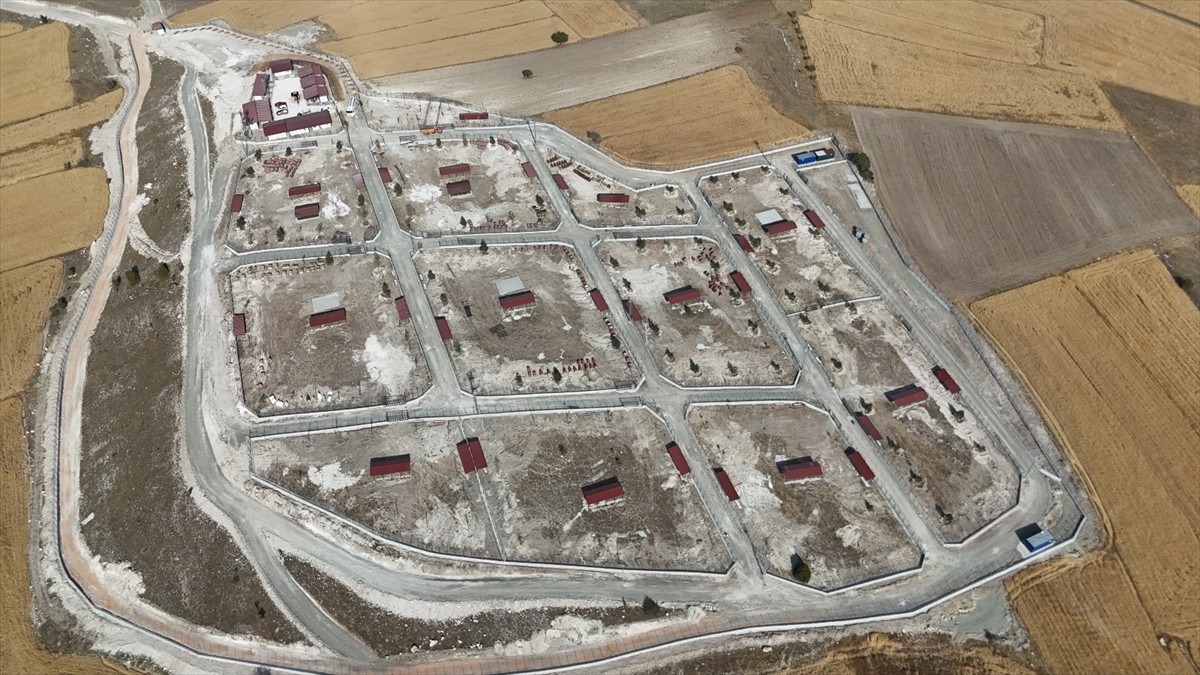 Kütahya Valiliğince sahipsiz hayvanların güvenli, sağlıklı ve doğal bir ortamda yaşamalarını...