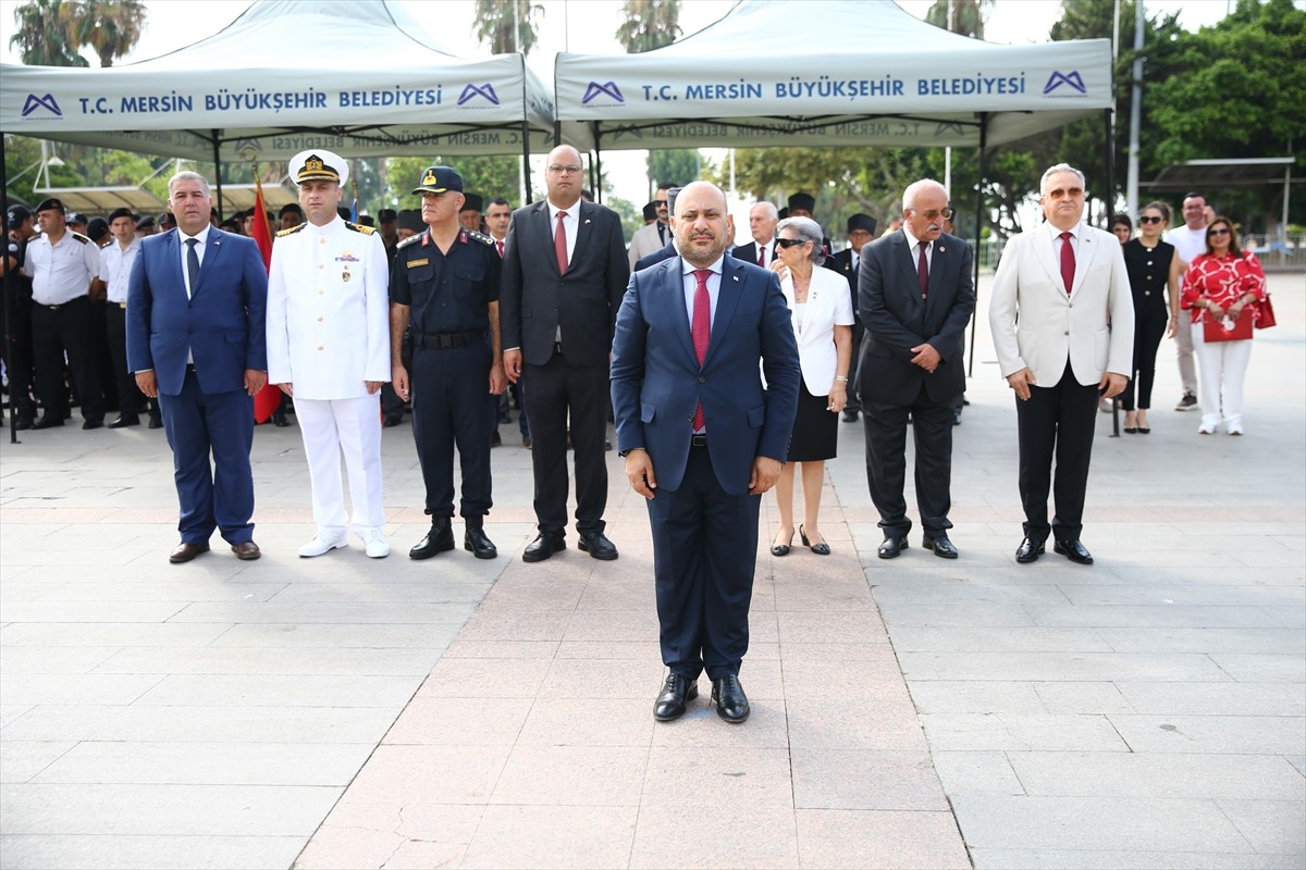 Mersin'de Kıbrıs Barış Harekatı'nın 51. yıl dönümü dolayısıyla tören düzenlendi. Kuzey Kıbrıs Türk...