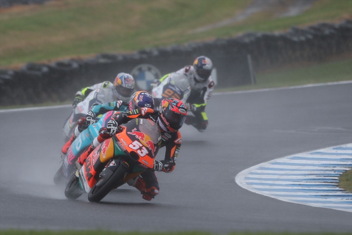 Milli motosikletçi Deniz Öncü, Dünya Moto2 Şampiyonası'nın 11. ayağında Almanya'da Moto2...