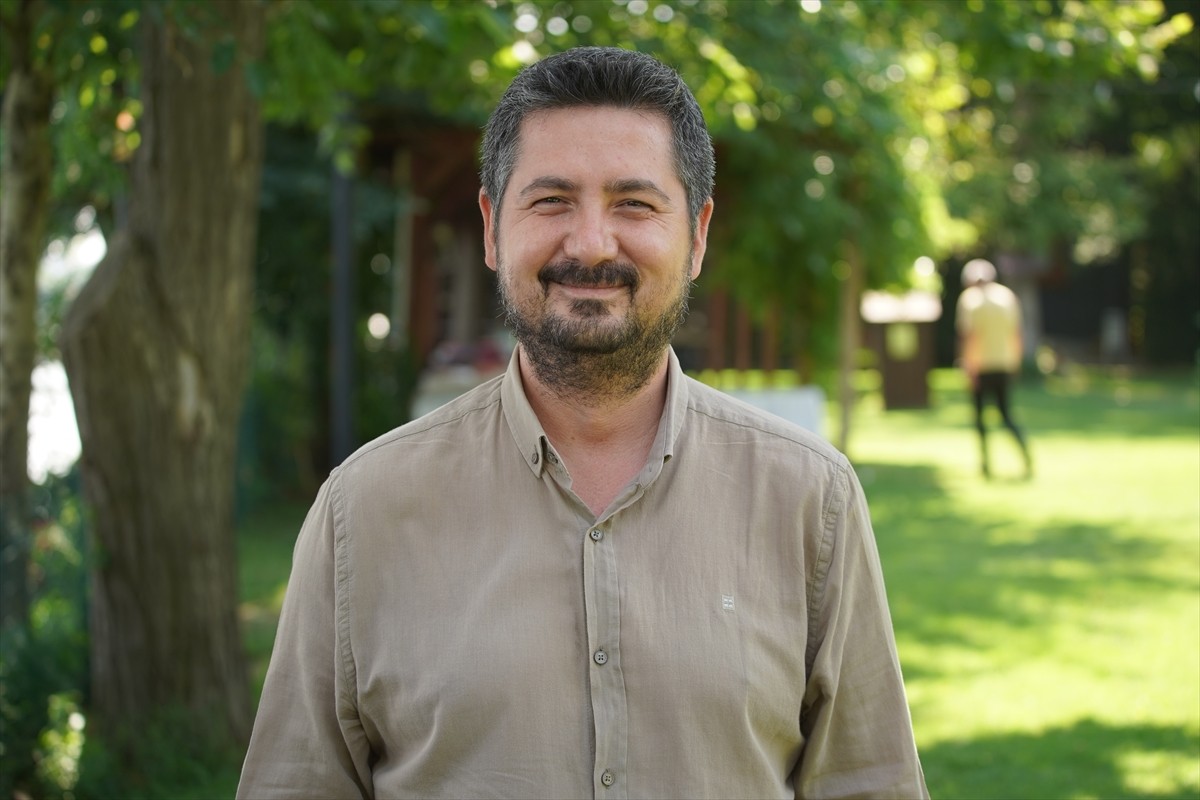 "Yağlı güreşin olimpiyatı" sayılan Kırkpınar Yağlı Güreşleri için Edirne'ye gelen ziyaretçiler...