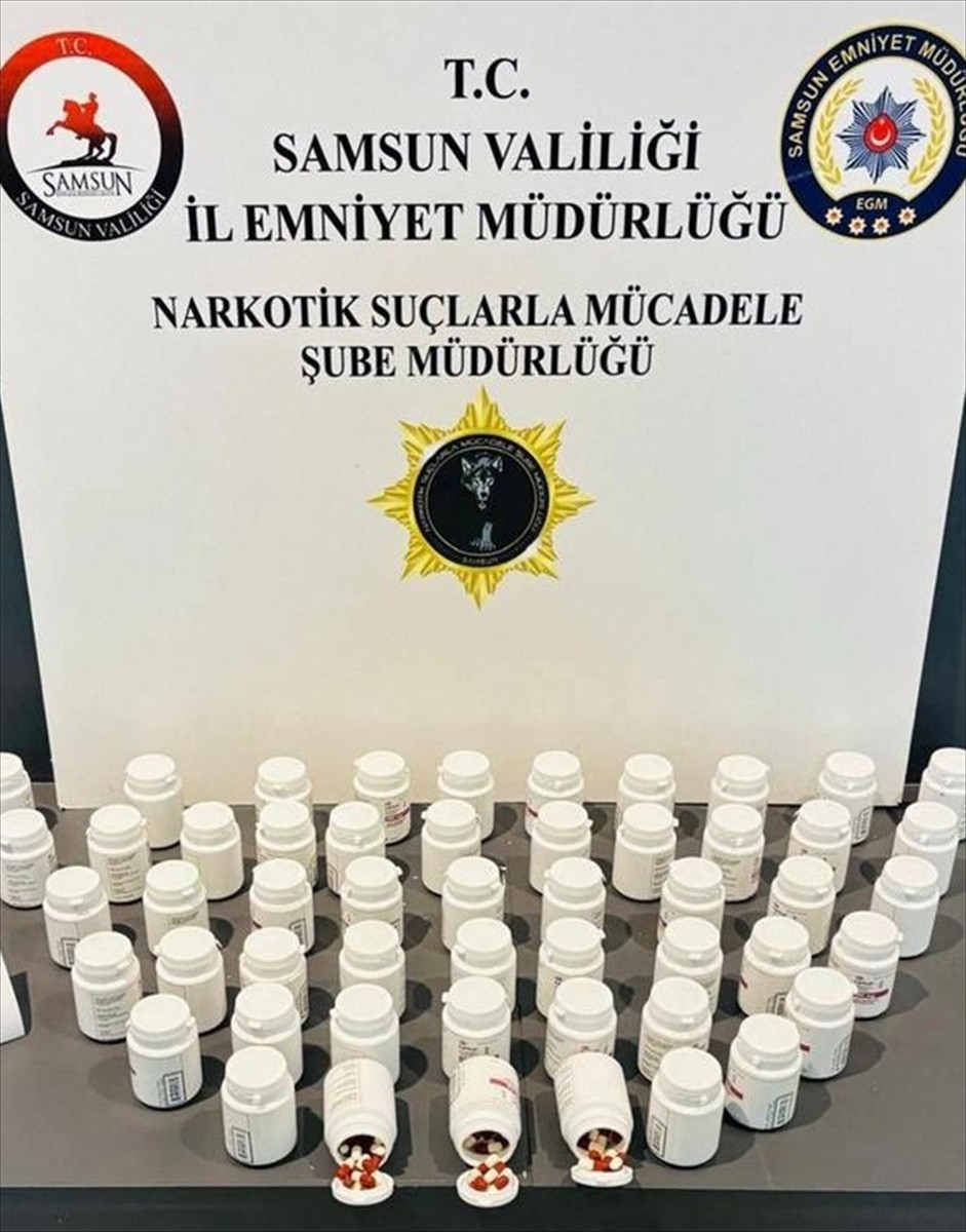 Samsun'da düzenlenen uyuşturucu operasyonunda 5 şüpheli gözaltına alındı. Yapılan aramada 3 bin...