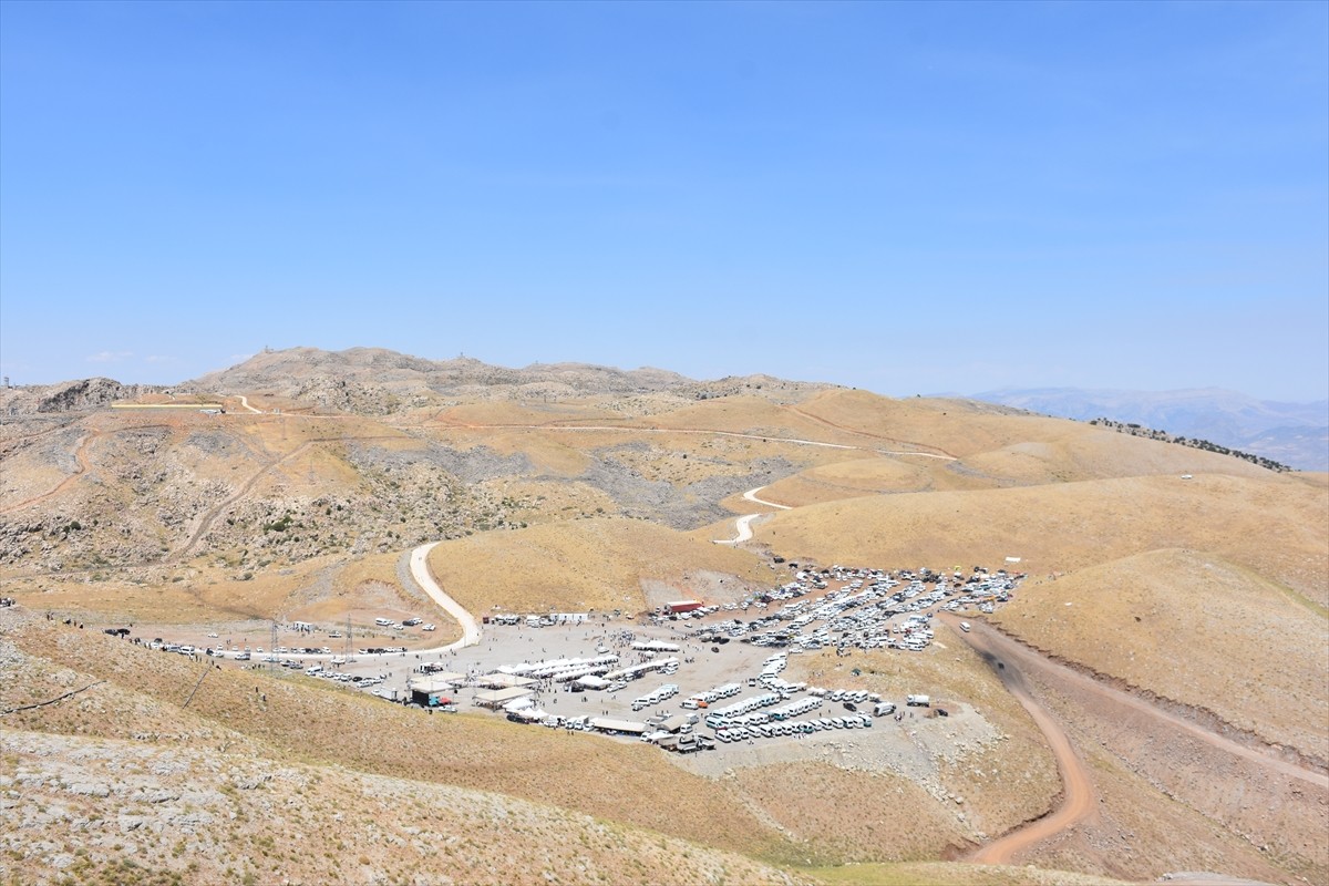 Şırnak'ta, "Hz. Nuh Camisi Temel Atma Töreni ve Hz. Nuh'u Anma Programı" gerçekleştirildi. 