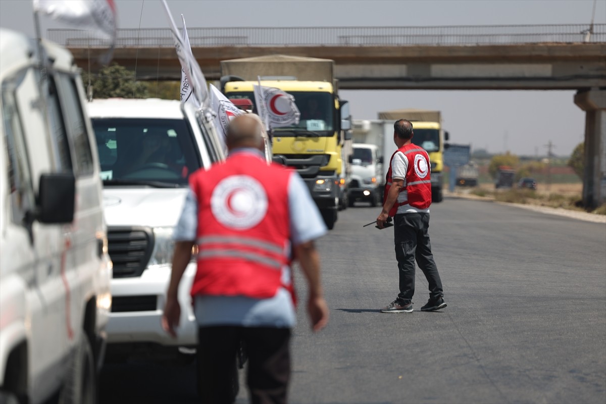 Suriye Kızılay'ı ülkenin güneyindeki Süveyda iline, insani ihtiyaçların karşılanması amacıyla 30...