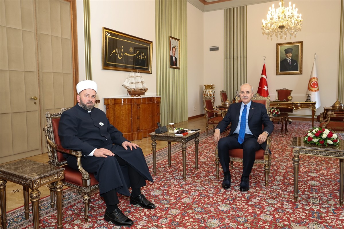 TBMM Başkanı Numan Kurtulmuş, Karadağ İslam Birliği Başkanı Rifat Fejzic ile görüştü.