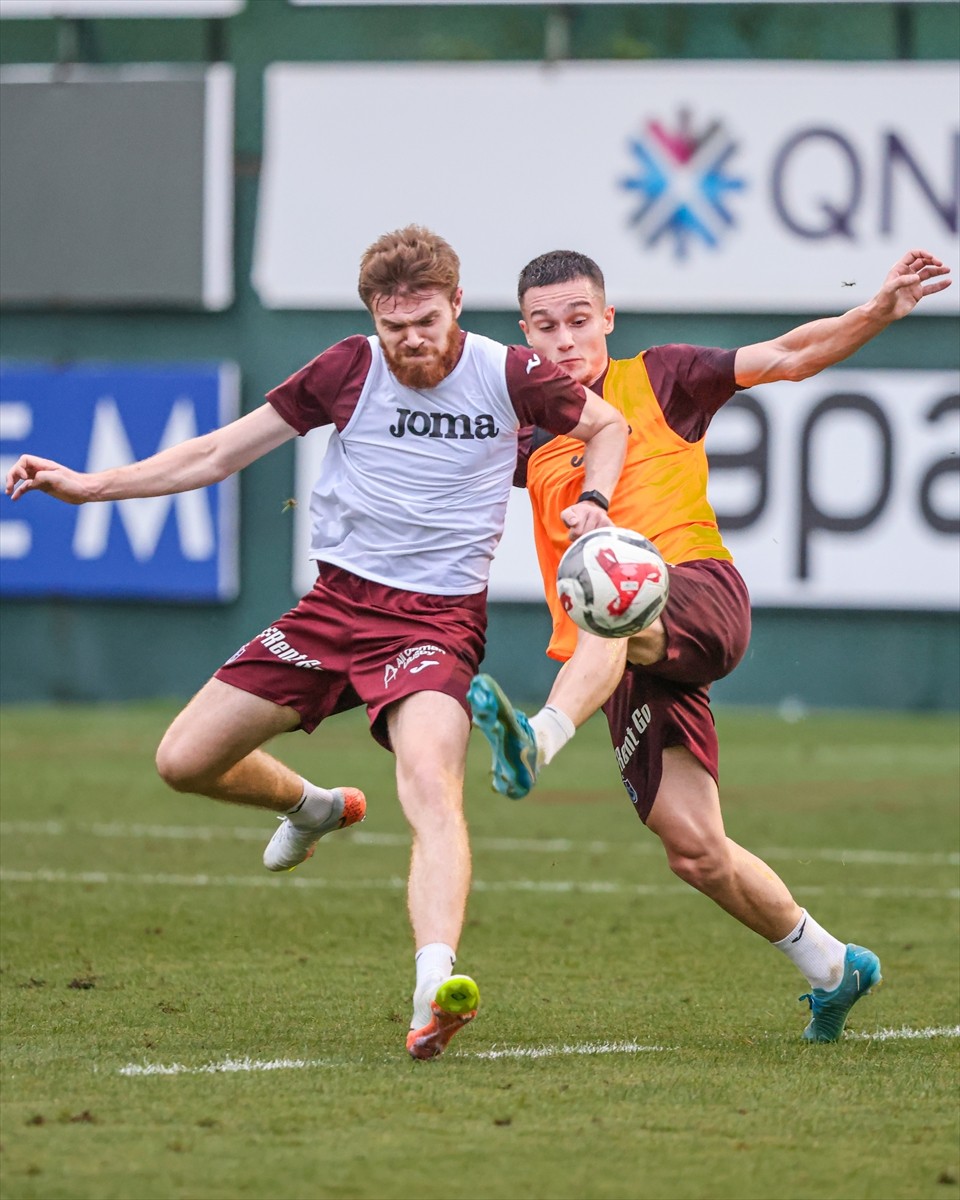 Trabzonspor, sezon hazırlıklarına Mehmet Ali Yılmaz Tesisleri'nde devam etti.