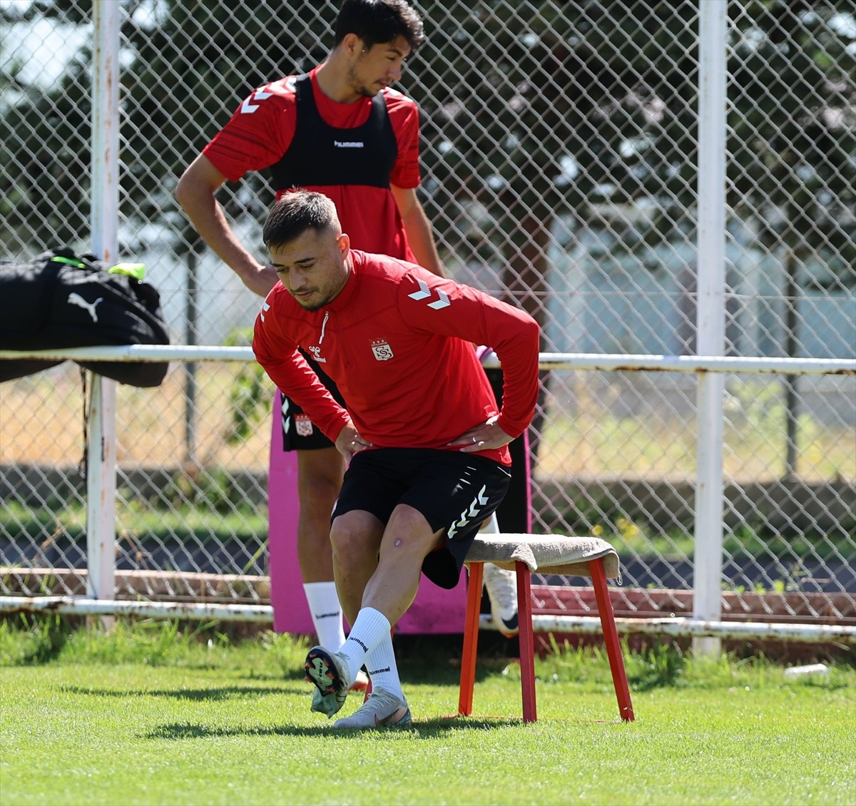 Trendyol 1. Lig ekiplerinden Sivasspor, yeni sezon hazırlıklarına devam etti. Kırmızı-beyazlı...
