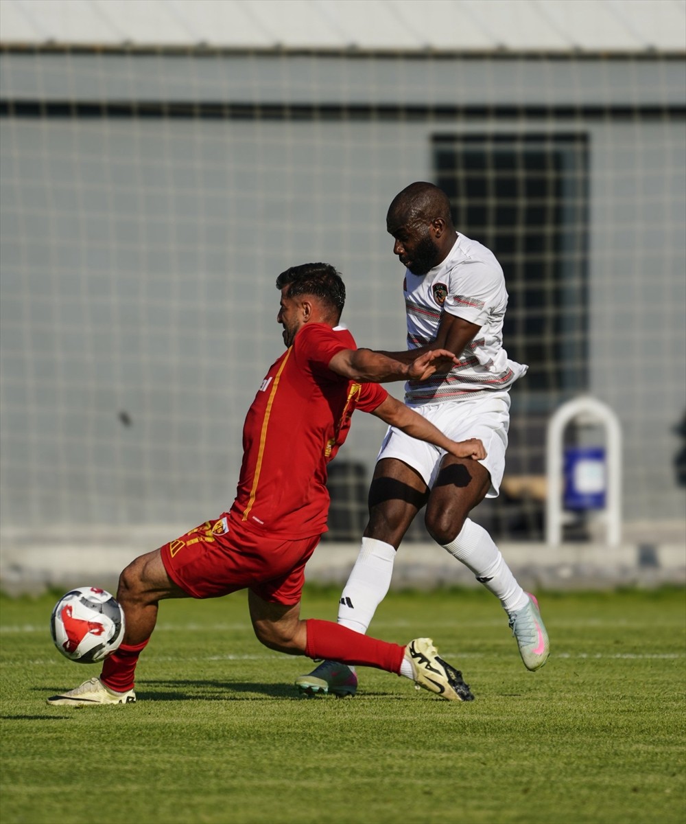 Trendyol Süper Lig ekiplerinden Bellona Kayserispor ile Gaziantep FK arasında oynanan hazırlık...