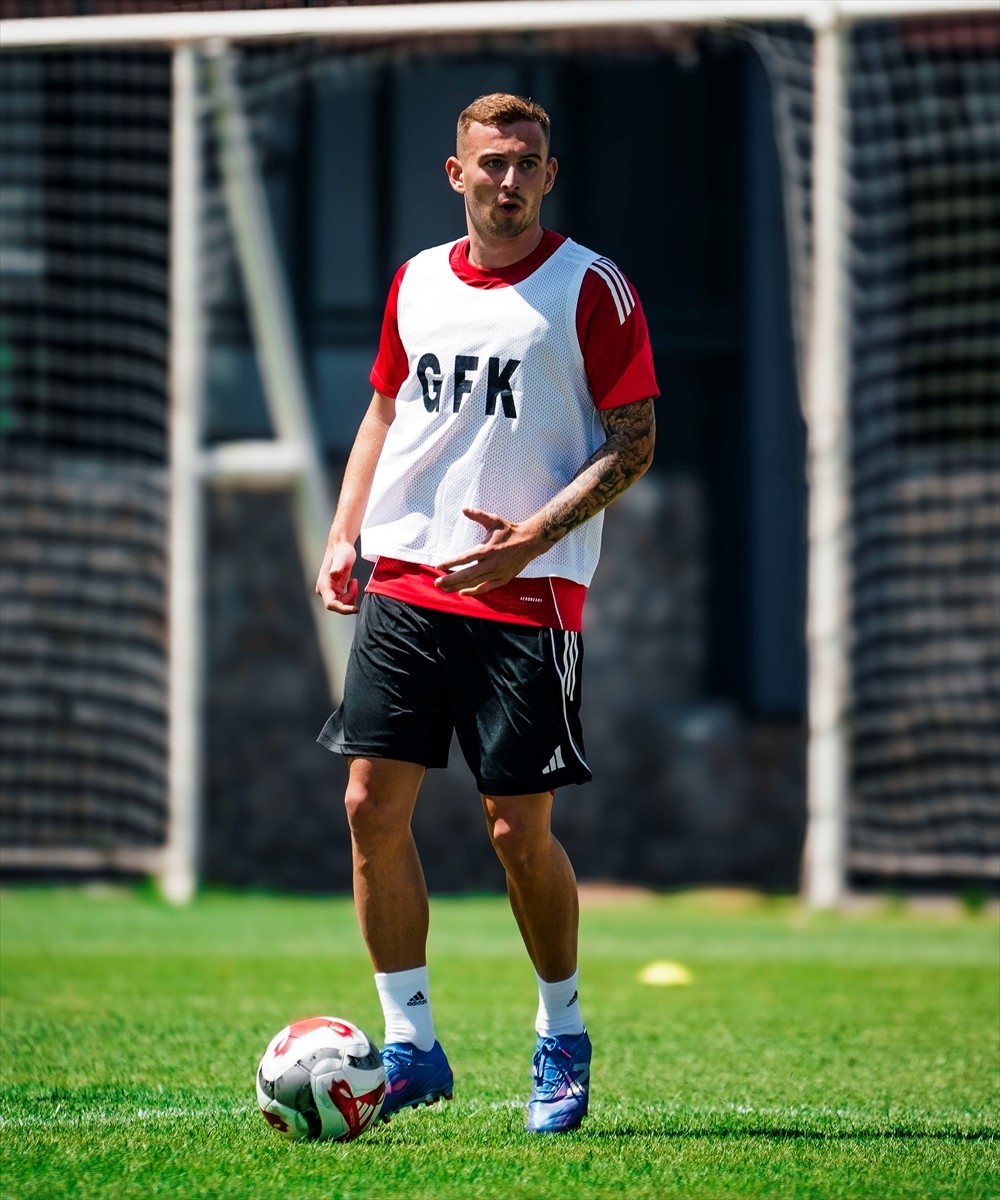 Trendyol Süper Lig ekiplerinden Gaziantep FK, sezon öncesi ikinci etap kamp çalışmasına Kayseri'de...