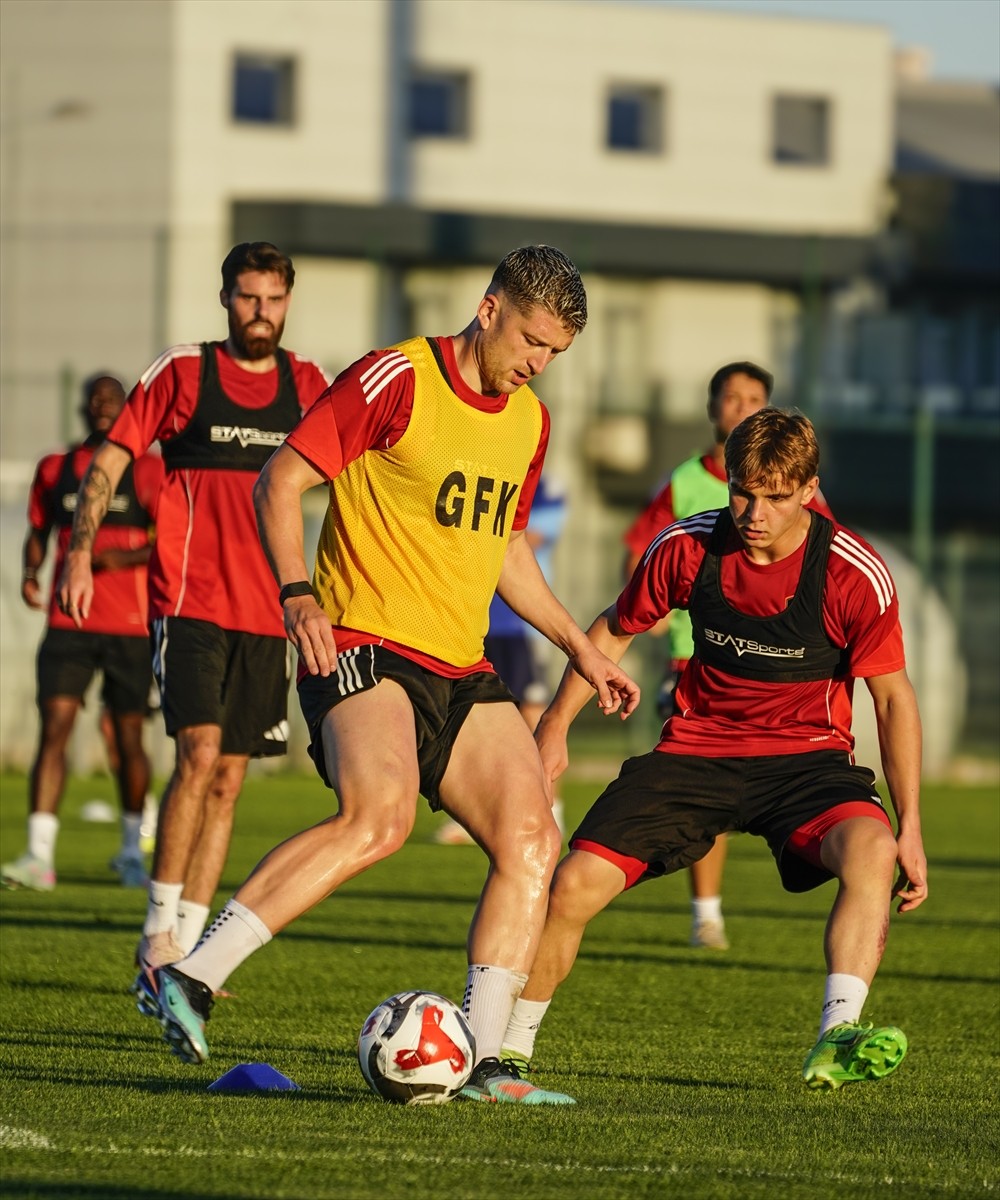 Trendyol Süper Lig ekiplerinden Gaziantep FK, yeni sezon hazırlıklarını Sırbistan'ın başkenti...
