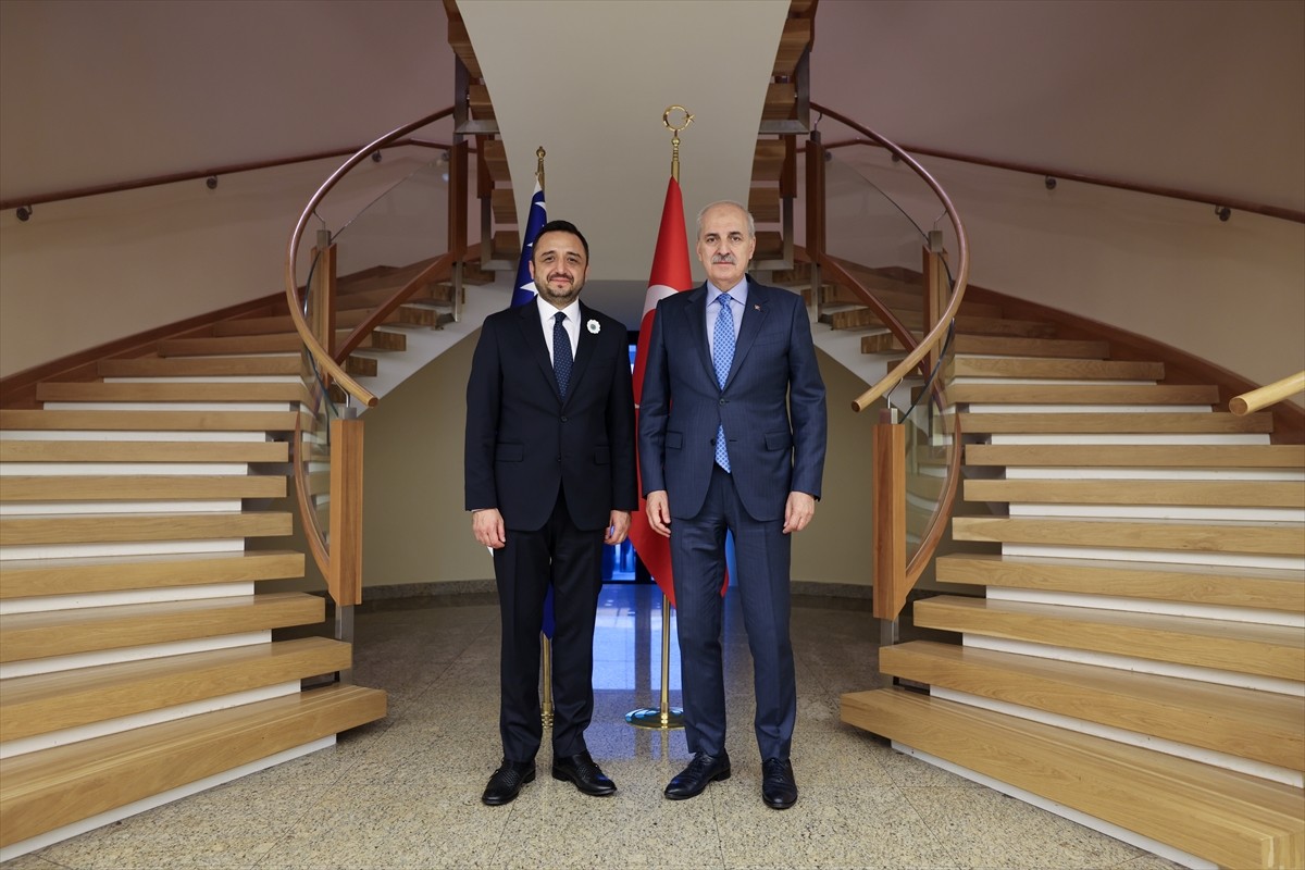 Türkiye Büyük Millet Meclisi (TBMM) Başkanı Numan Kurtulmuş (sağda), "Srebrenitsa Soykırımını...