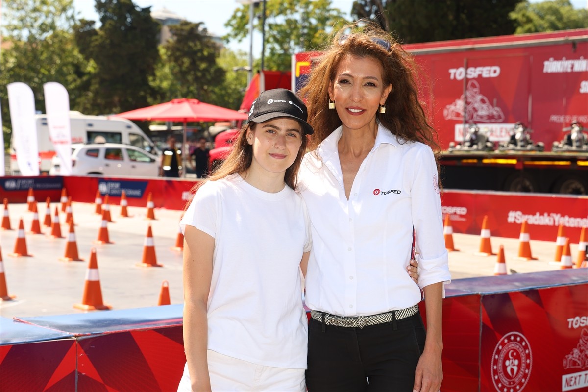 Uluslararası Otomobil Federasyonunun (FIA) desteğiyle hayata geçirilen ve 12-16 yaşlarındaki...