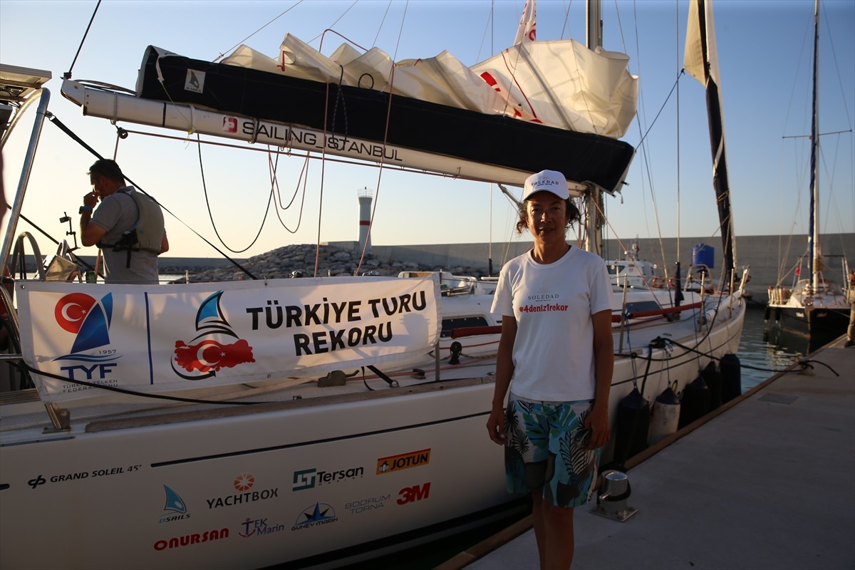 Yelken sporcusu Başak Mireli, Artvin'den başladığı "Solo Türkiye Turu Rekoru" denemesini 15 gün 6...