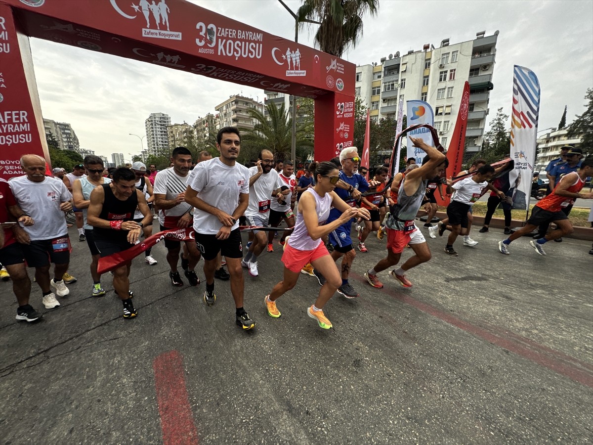 Adana'da 30 Ağustos Zafer Bayramı etkinlikleri kapsamında 30 Ağustos Zafer Bayramı Koşusu...