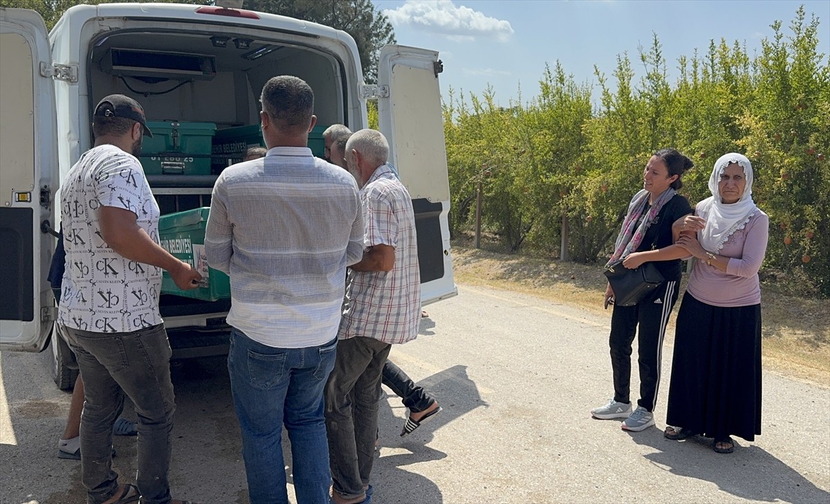 Adana'da mide fıtığı ameliyatı sonrası fenalaşan Çiğdem Bulut, tedavi için kaldırıldığı hastanede...