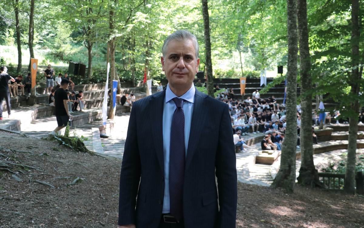 AK Parti Genel Merkez İnsan Hakları Başkanlığının gençlere yönelik düzenlediği İnsan Hakları...