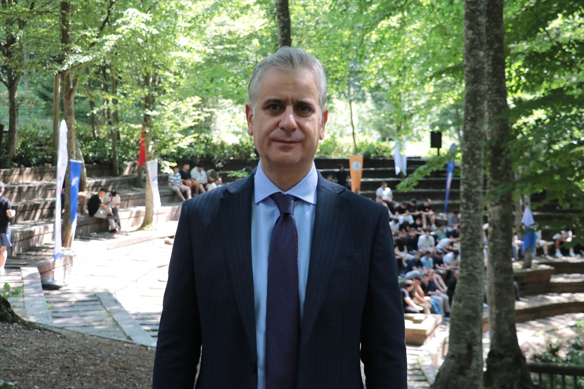 AK Parti Genel Merkez İnsan Hakları Başkanlığının gençlere yönelik düzenlediği İnsan Hakları...