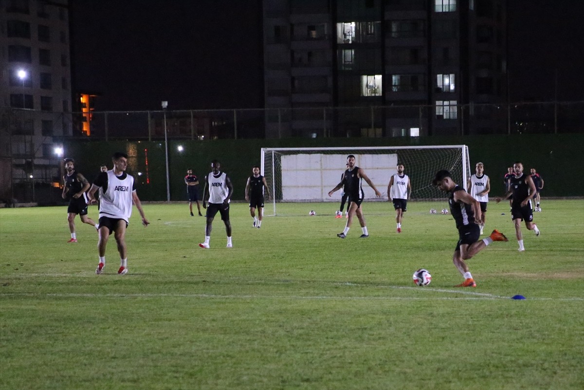 Amed Sportif Faaliyetler, Trendyol 1. Lig'in ilk haftasında 10 Ağustos Pazar günü deplasmanda...