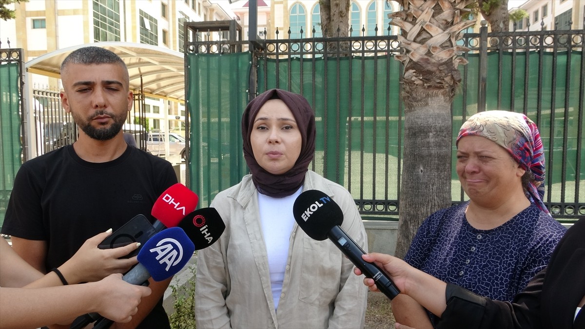 Antalya'daki trafik kazasında karşı yönden gelen motosikletlinin ölümüne neden olduğu ileri...