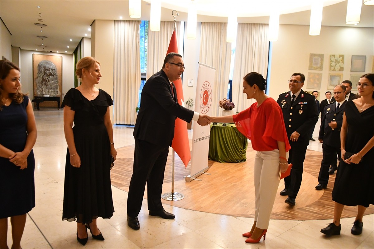 Arnavutluk'un başkenti Tiran'da, 30 Ağustos Zafer Bayramı ve Türk Silahlı Kuvvetleri Günü...