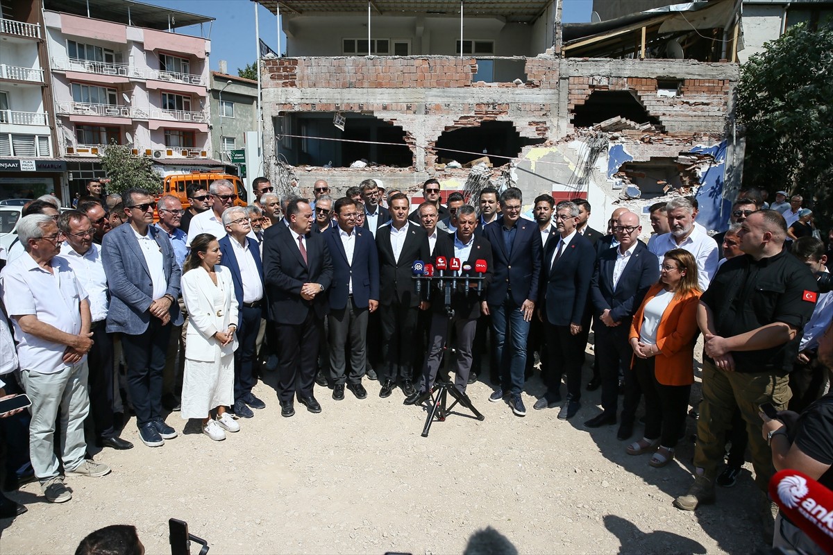 Balıkesir'in Sındırgı ilçesinde 10 Ağustos'ta meydana gelen 6,1 büyüklüğündeki deprem nedeniyle...