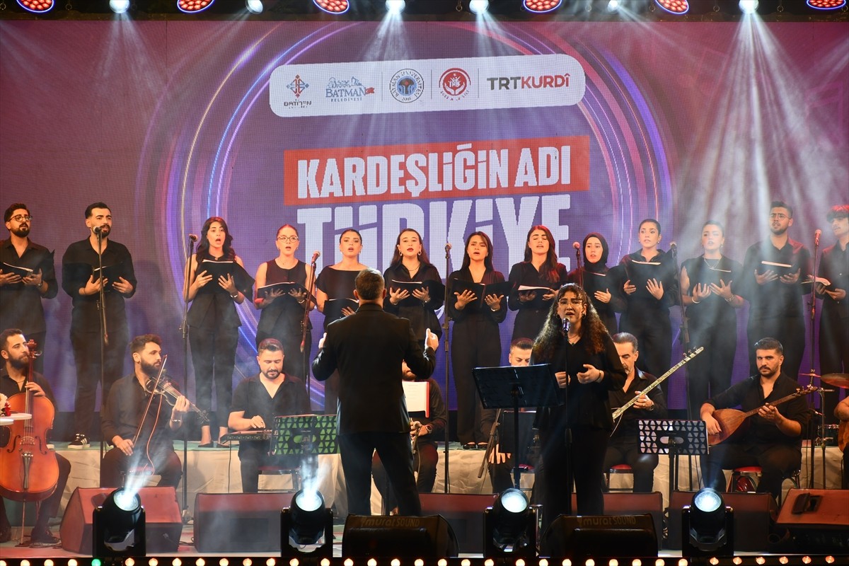 Batman Üniversitesince "Kardeşliğin Adı Türkiye" konseri organize edildi. Batman Valiliği ve...