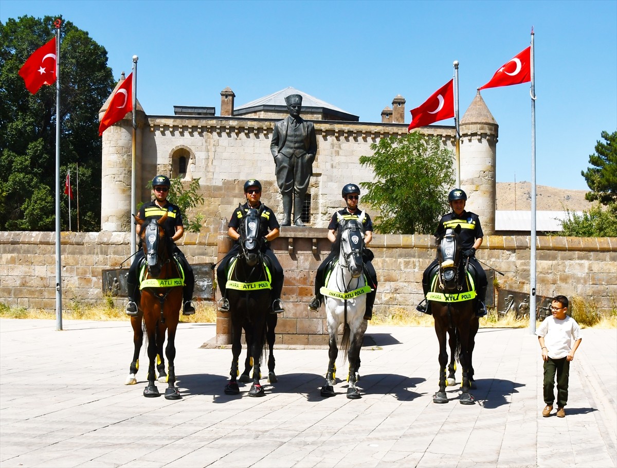 Bitlis'in Ahlat ilçesinde düzenlenecek Malazgirt Zaferi'nin 954. yıl dönümü etkinlikleri...