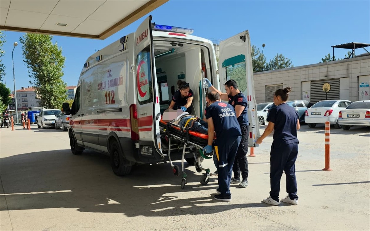 Bursa'nın İnegöl ilçesinde, mobilya imalathanesinde asansör boşluğuna düşen işçi ağır...