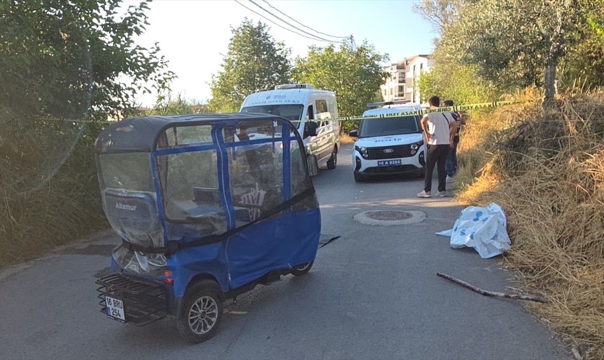 Bursa'nın Orhangazi ilçesinde bir kişi yolda ölü bulundu.