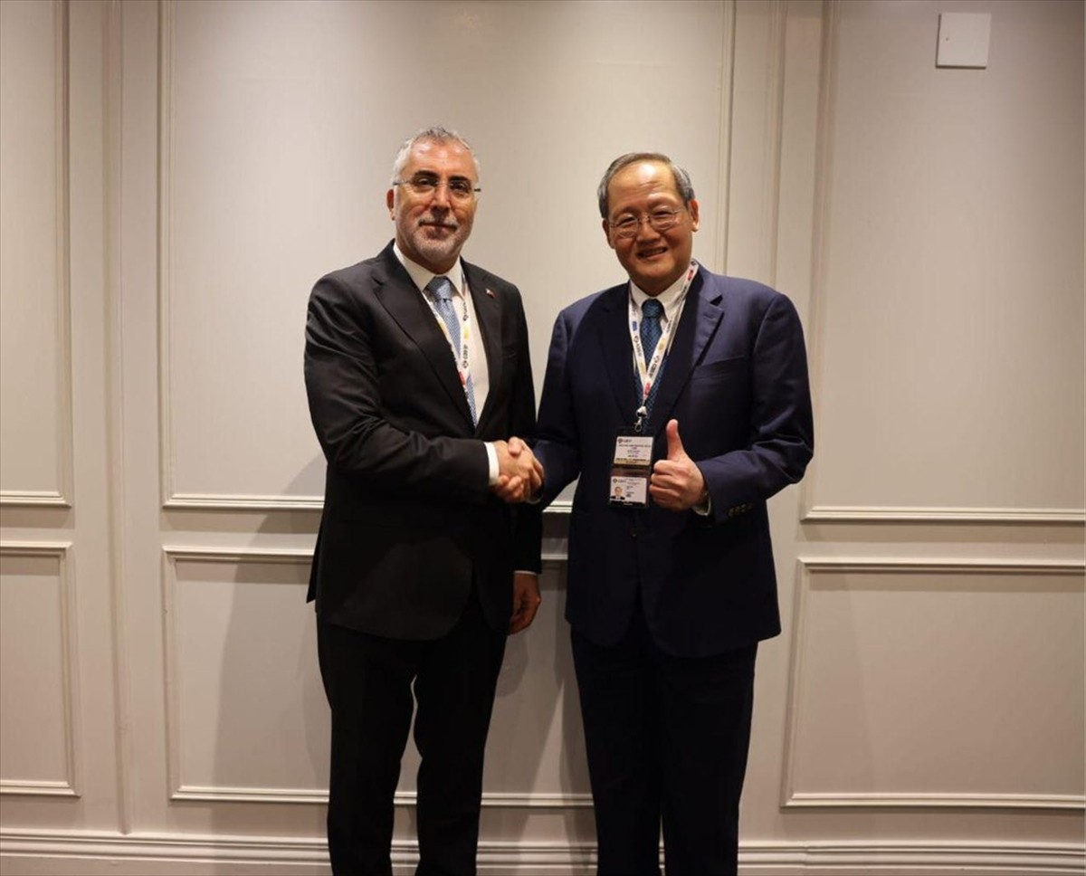 Çalışma ve Sosyal Güvenlik Bakanı Vedat Işıkhan (sol 4), G20 Çalışma ve İstihdam Bakanları...