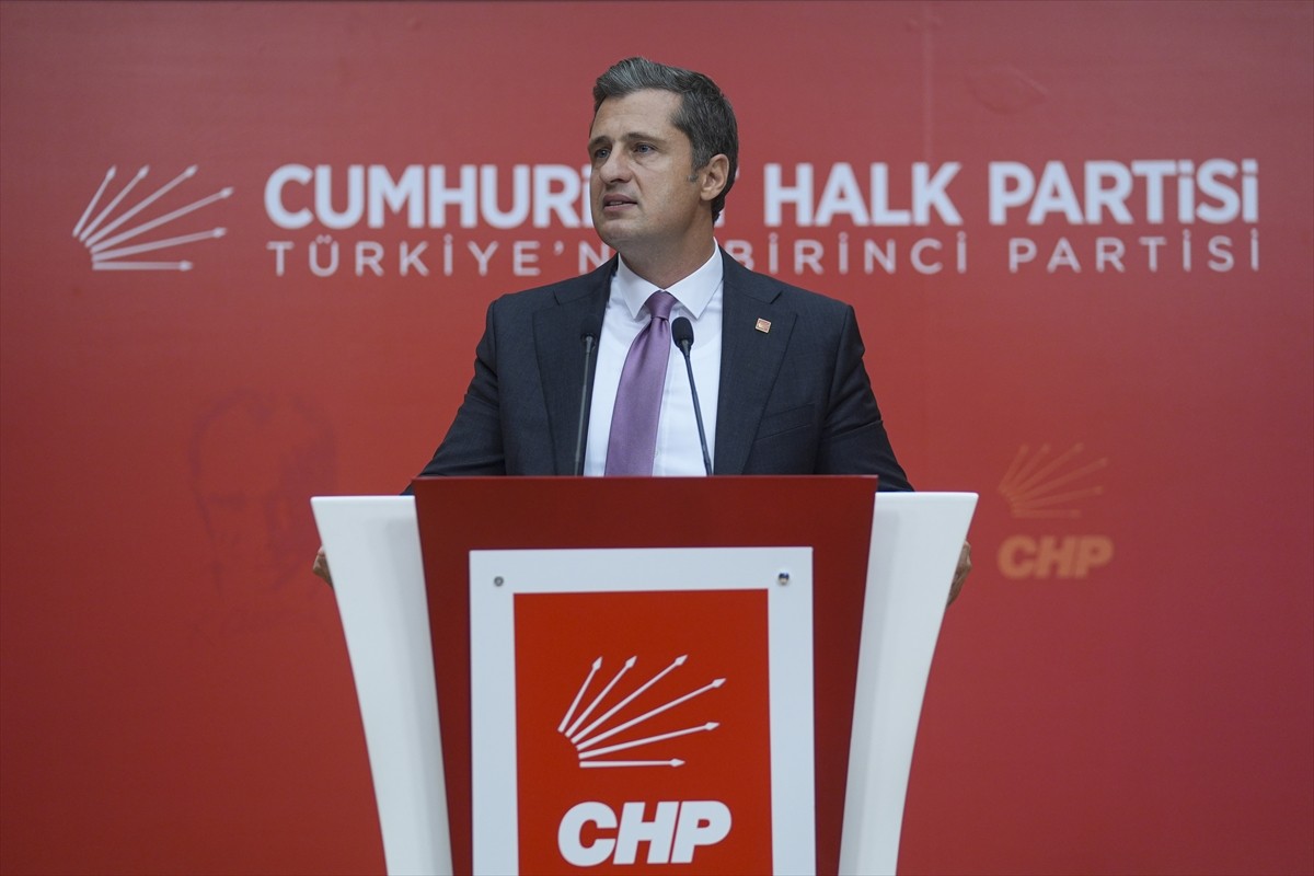 CHP Genel Başkan Yardımcısı ve Parti Sözcüsü Deniz Yücel, CHP Genel Merkezi'nde MYK gündemine...