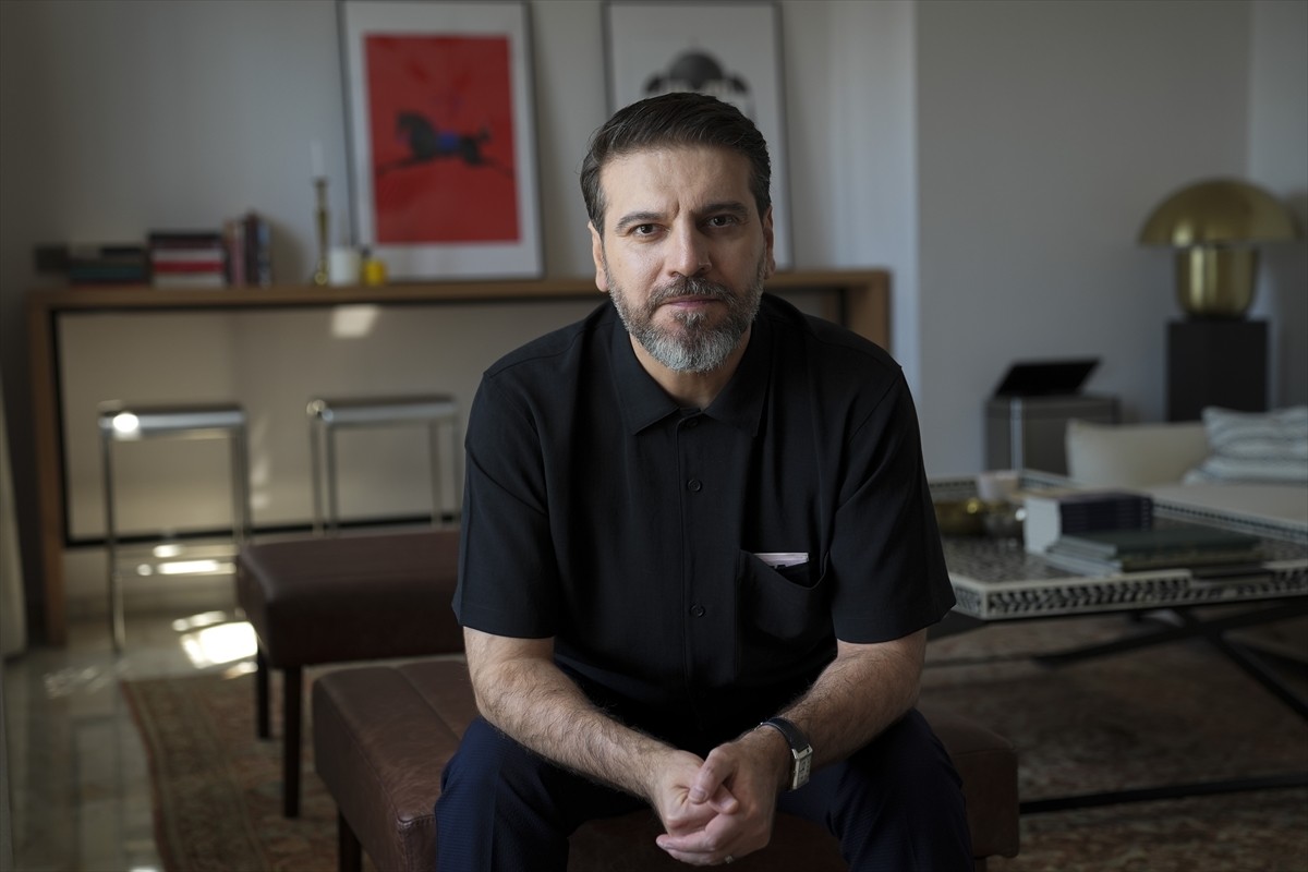 Dünyaca ünlü müzisyen Sami Yusuf, yeni albümünü ve müzikal çalışmalarını AA muhabirine...