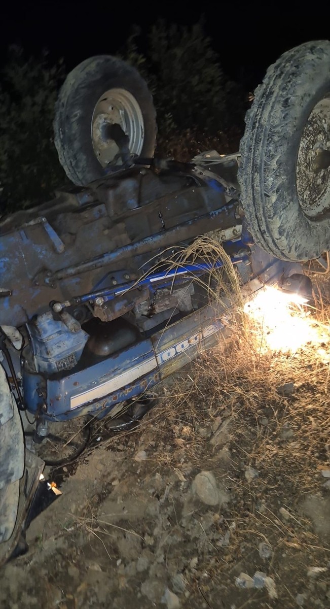 Eski Feke Belediye Başkanı Cuma İş'in kardeşi Şaban iş, Adana'nın Feke ilçesinde devrilen...