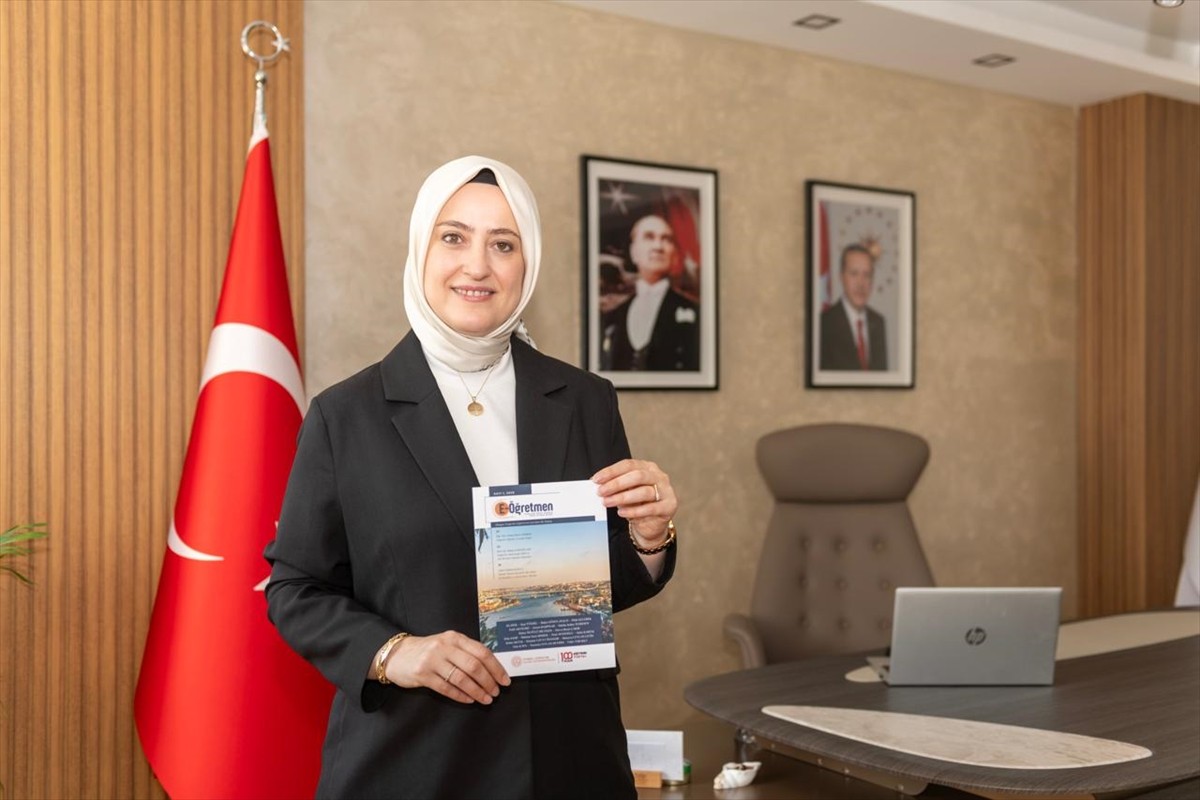 Eyüpsultan İlçe Milli Eğitim Müdürlüğü öncülüğünde, öğretmenler tarafından hazırlanan "E-Öğretmen"...