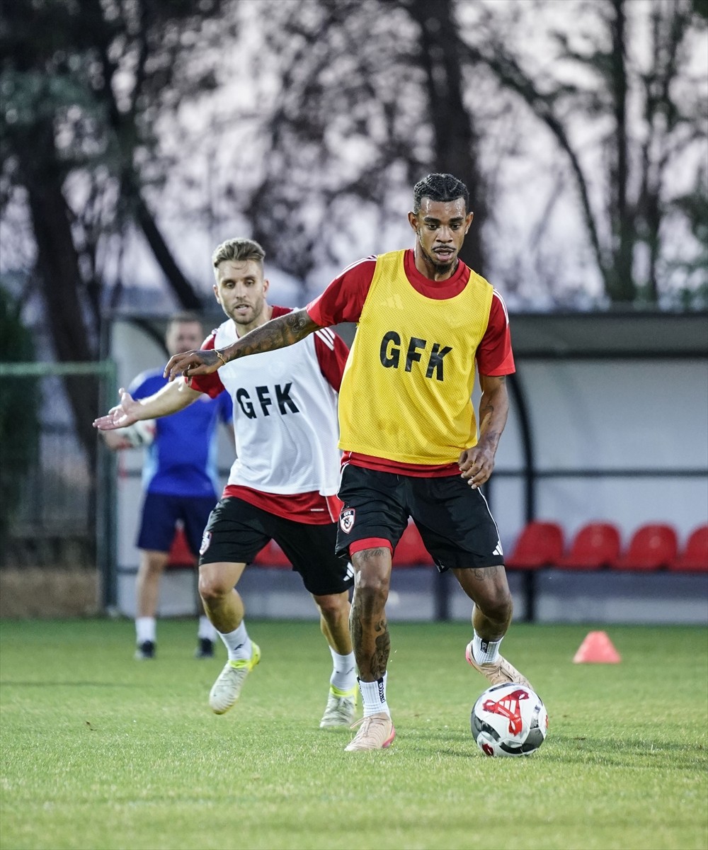 Gaziantep FK, Trendyol Süper Lig'in 3. haftasında evinde Gençlerbirliği ile yapacağı maçın...