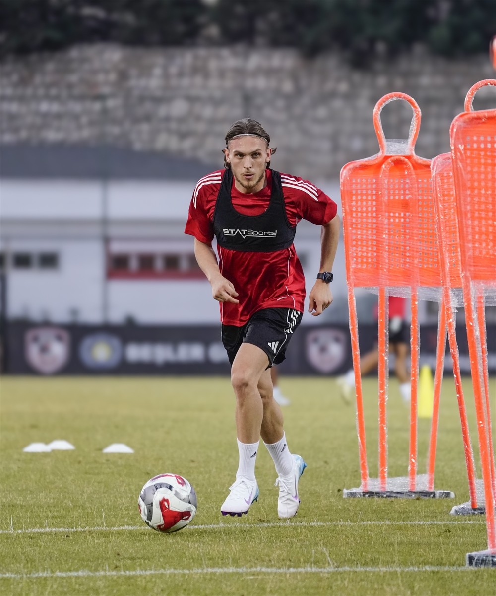 Gaziantep FK, Trendyol Süper Lig 2025-2026 sezonu ilk haftasında karşılaşacağı Galatasaray maçı...