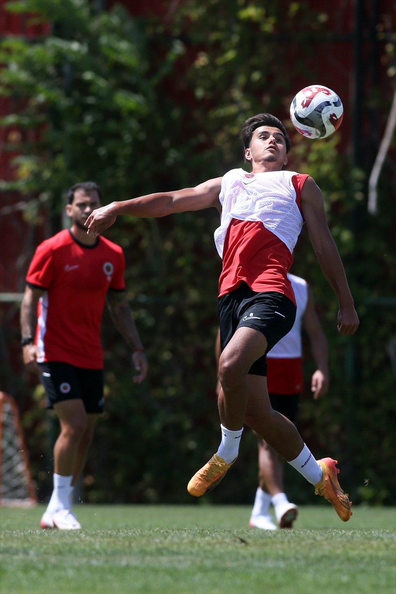 Gençlerbirliği, Trendyol Süper Lig'in 2. haftasında sahasında Hesap.com Antalyaspor ile oynayacağı...